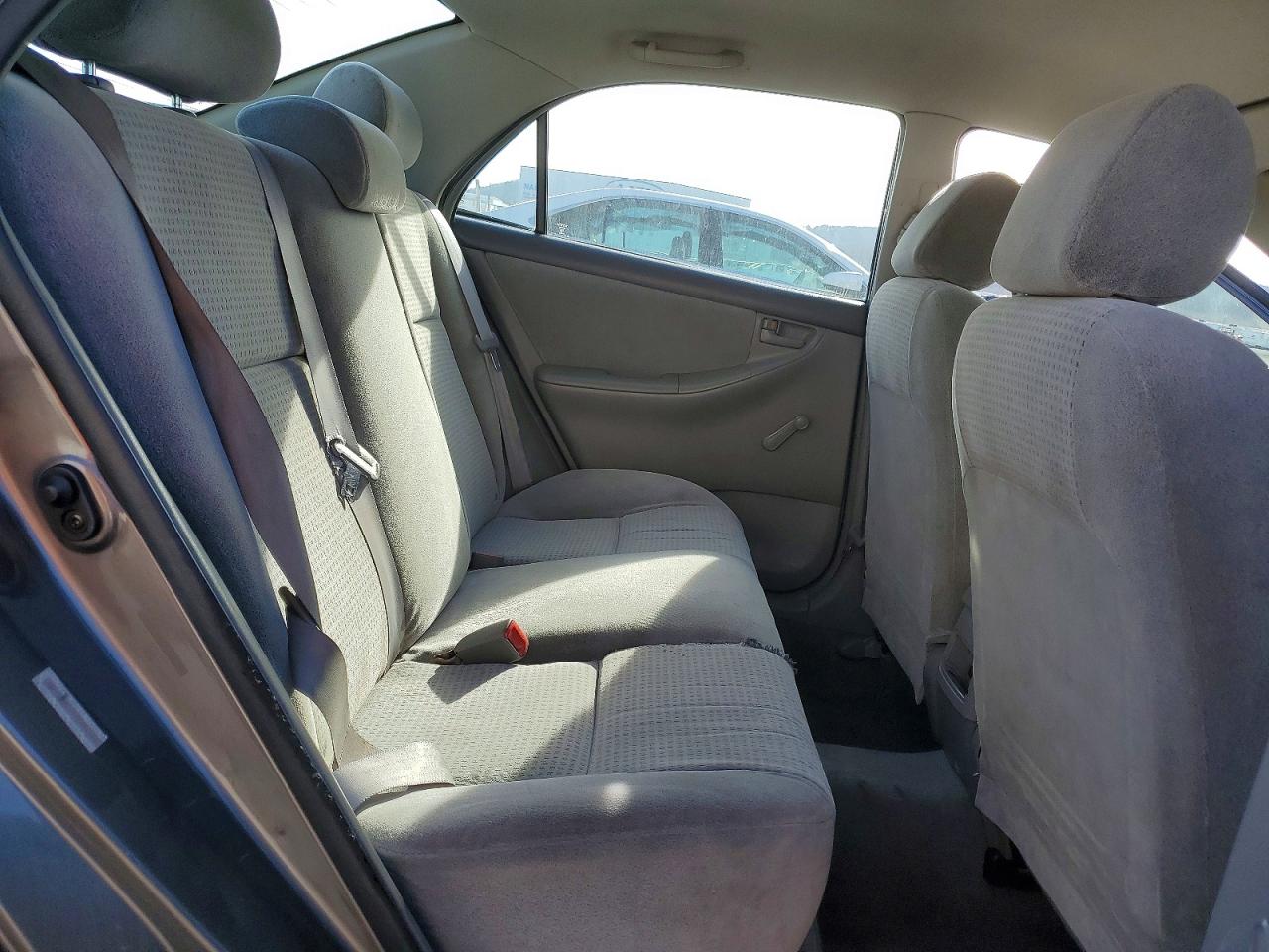 2005 TOYOTA COROLLA CE photo 10