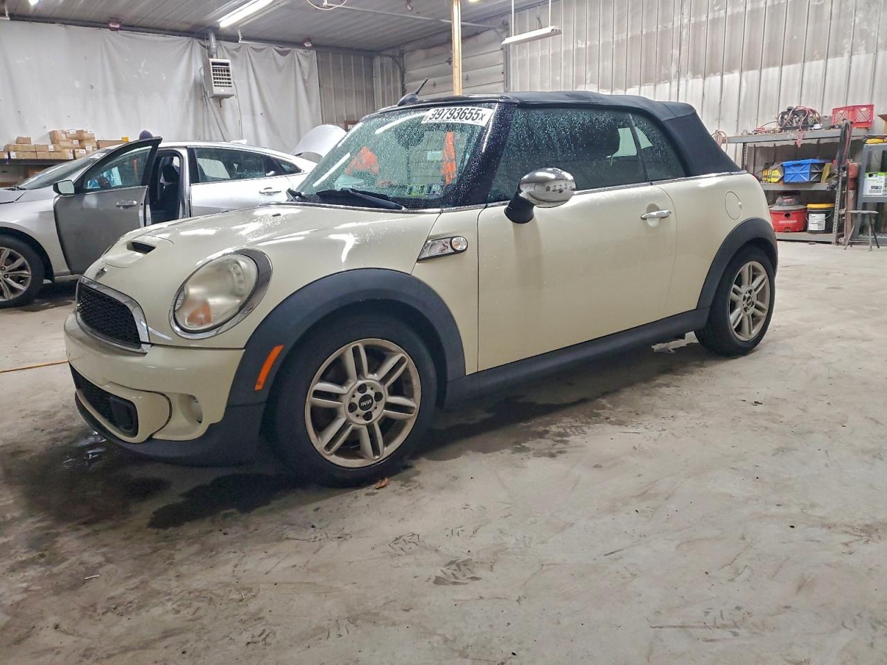 2011 MINI COOPER