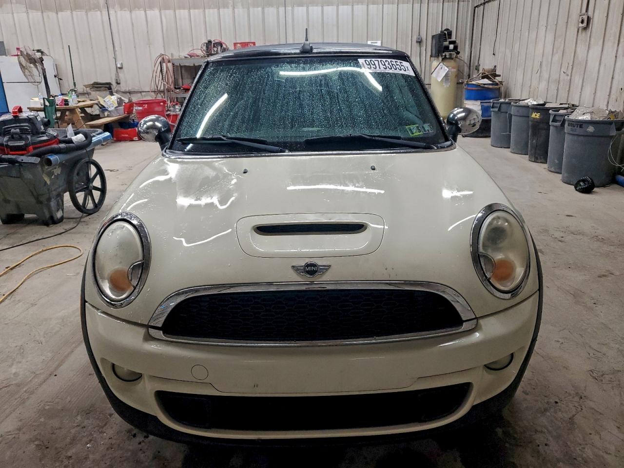 2011 MINI COOPER S photo 5