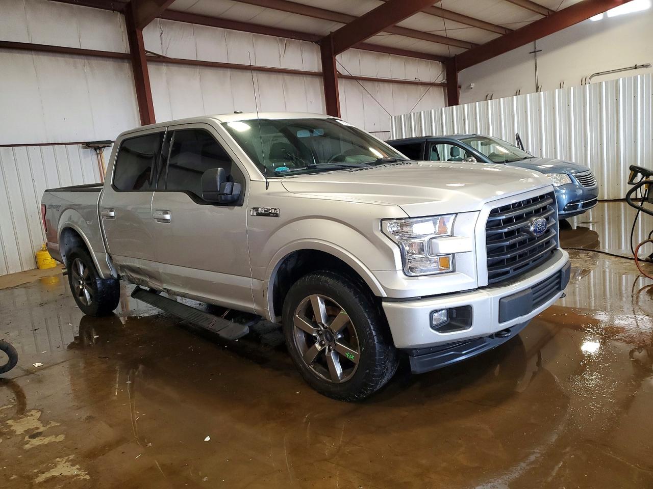 2017 FORD F150 SUPERCREW photo 4