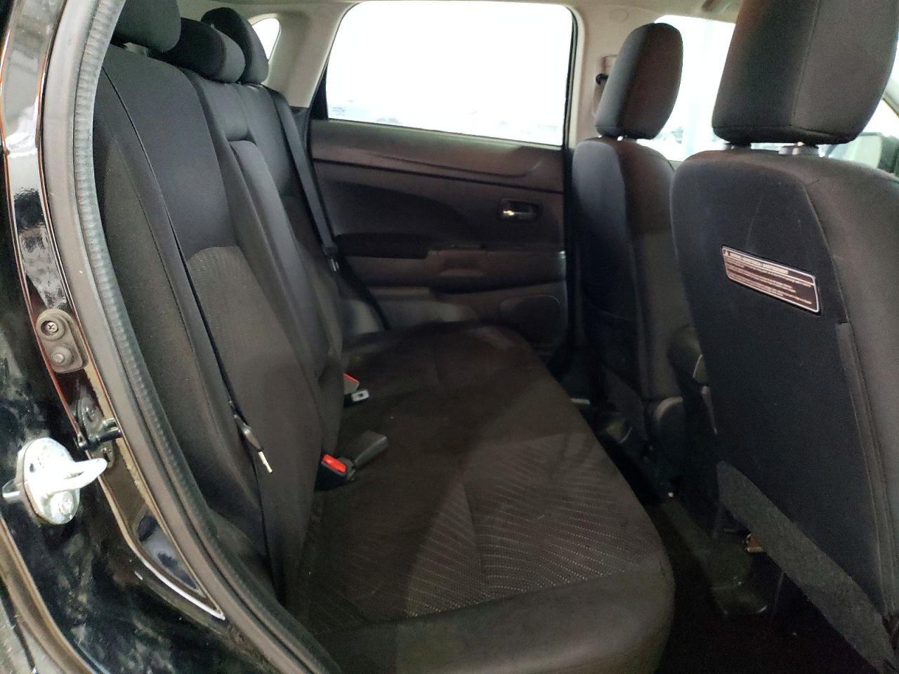 2015 MITSUBISHI OUTLANDER SPORT SE photo 11