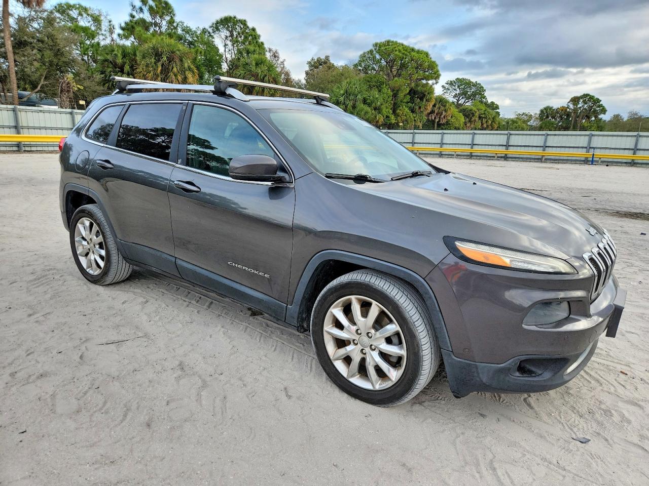 2014 JEEP CHEROKEE LIMITED photo 4