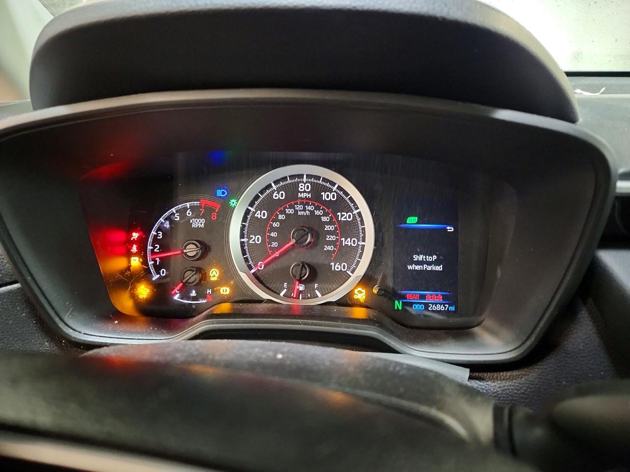 2022 TOYOTA COROLLA CROSS LE photo 9