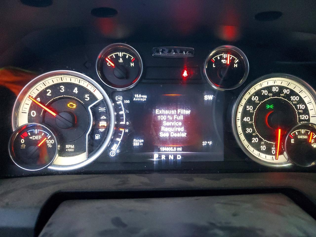 2016 RAM 1500 SLT photo 9