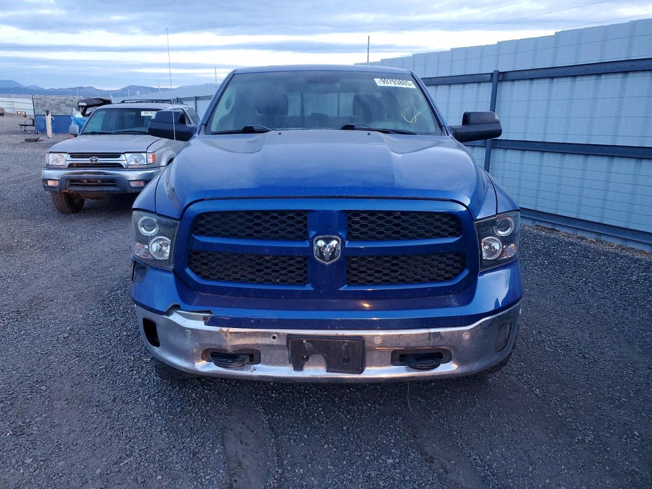 2016 RAM 1500 SLT photo 5