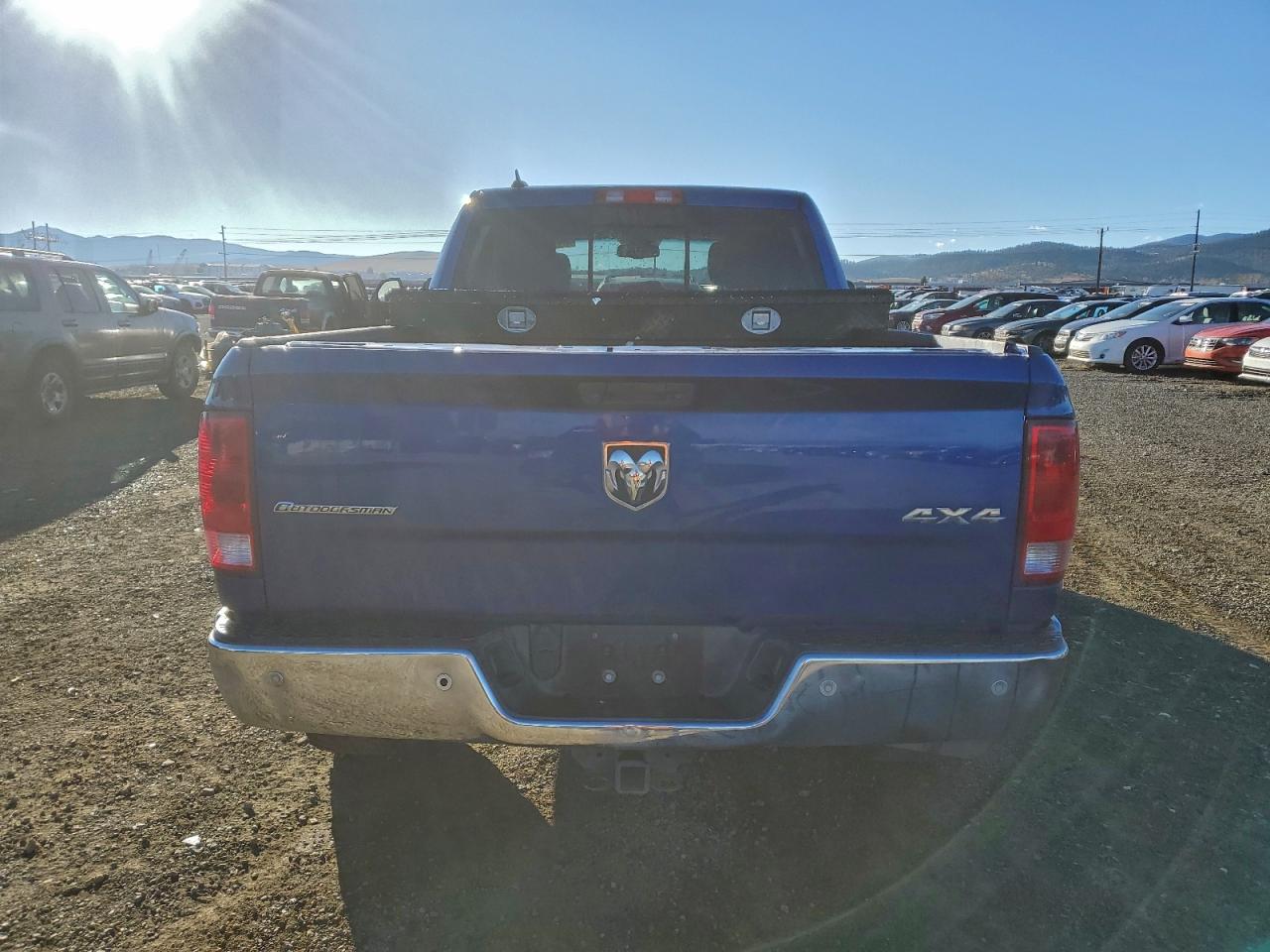 2016 RAM 1500 SLT photo 6