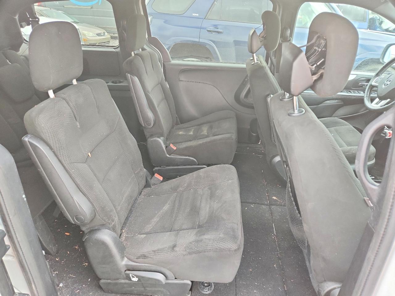 2015 DODGE GRAND CARAVAN SE photo 21