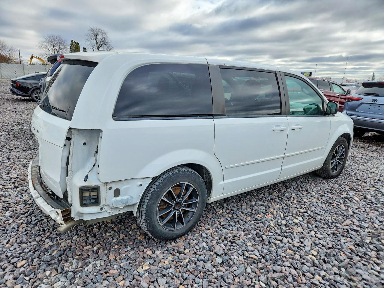 2015 DODGE GRAND CARAVAN SE photo 5