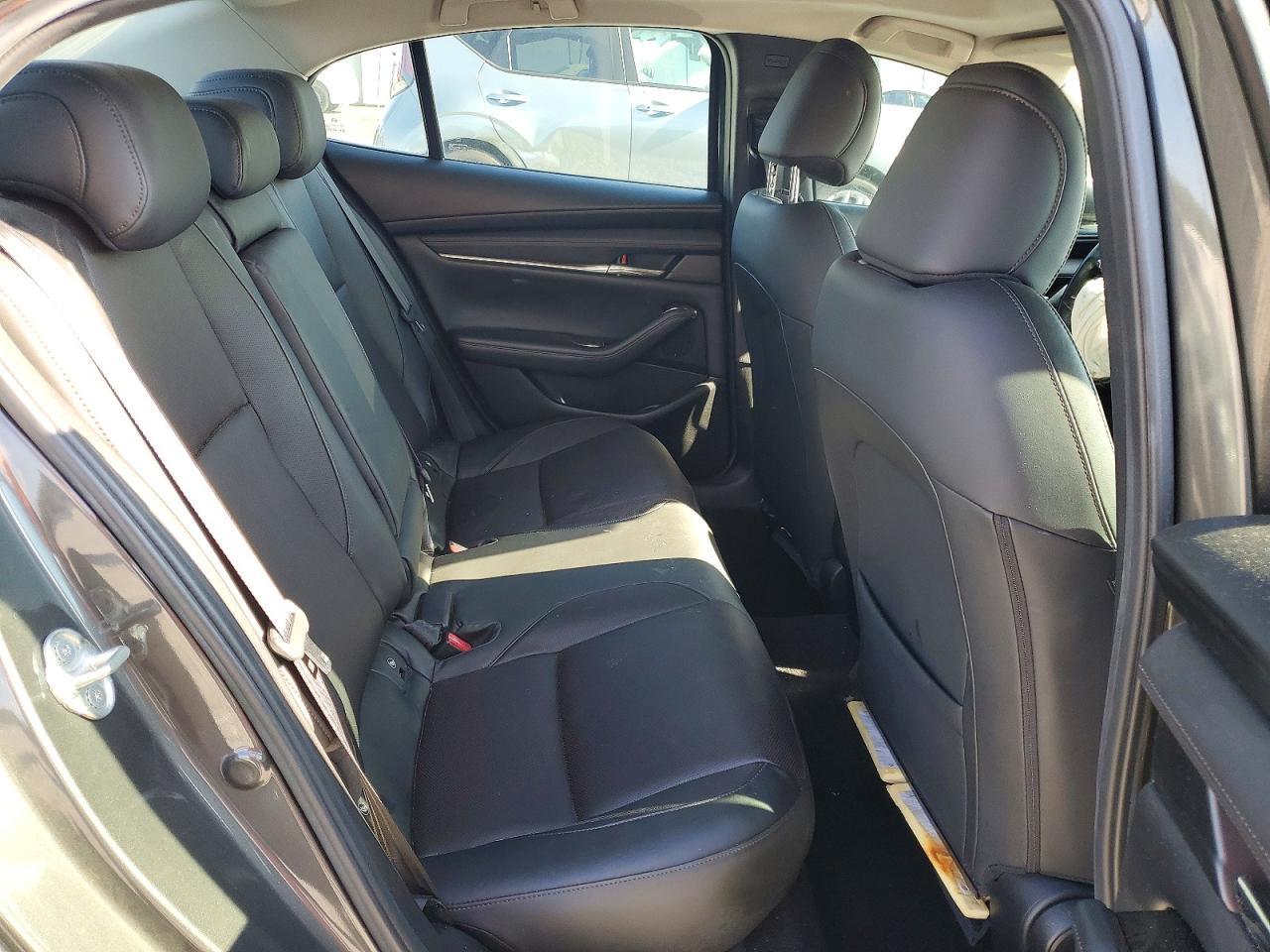 2019 MAZDA 3 PREMIUM photo 10