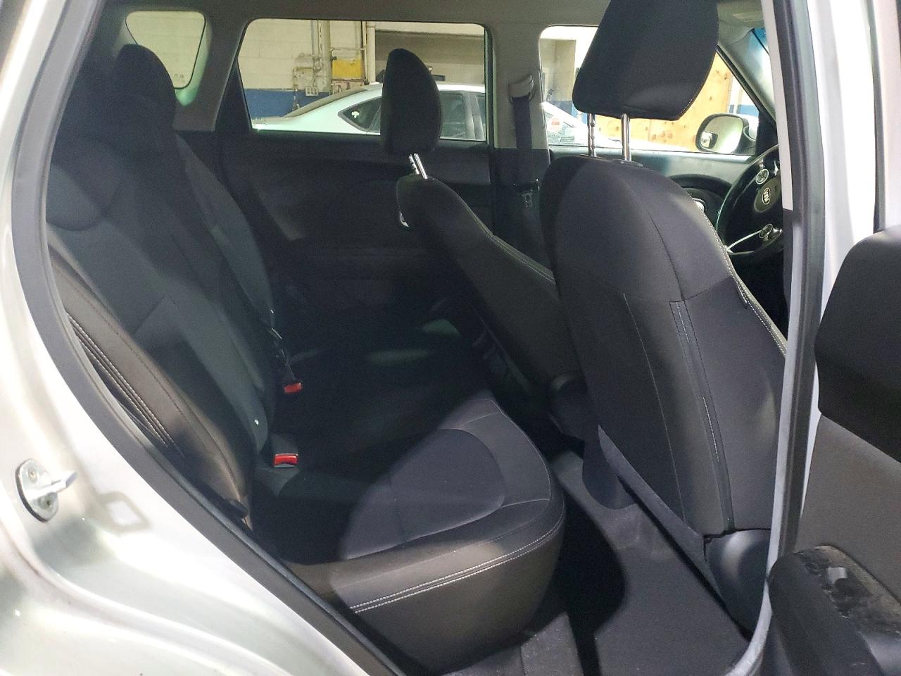2016 KIA SOUL photo 11