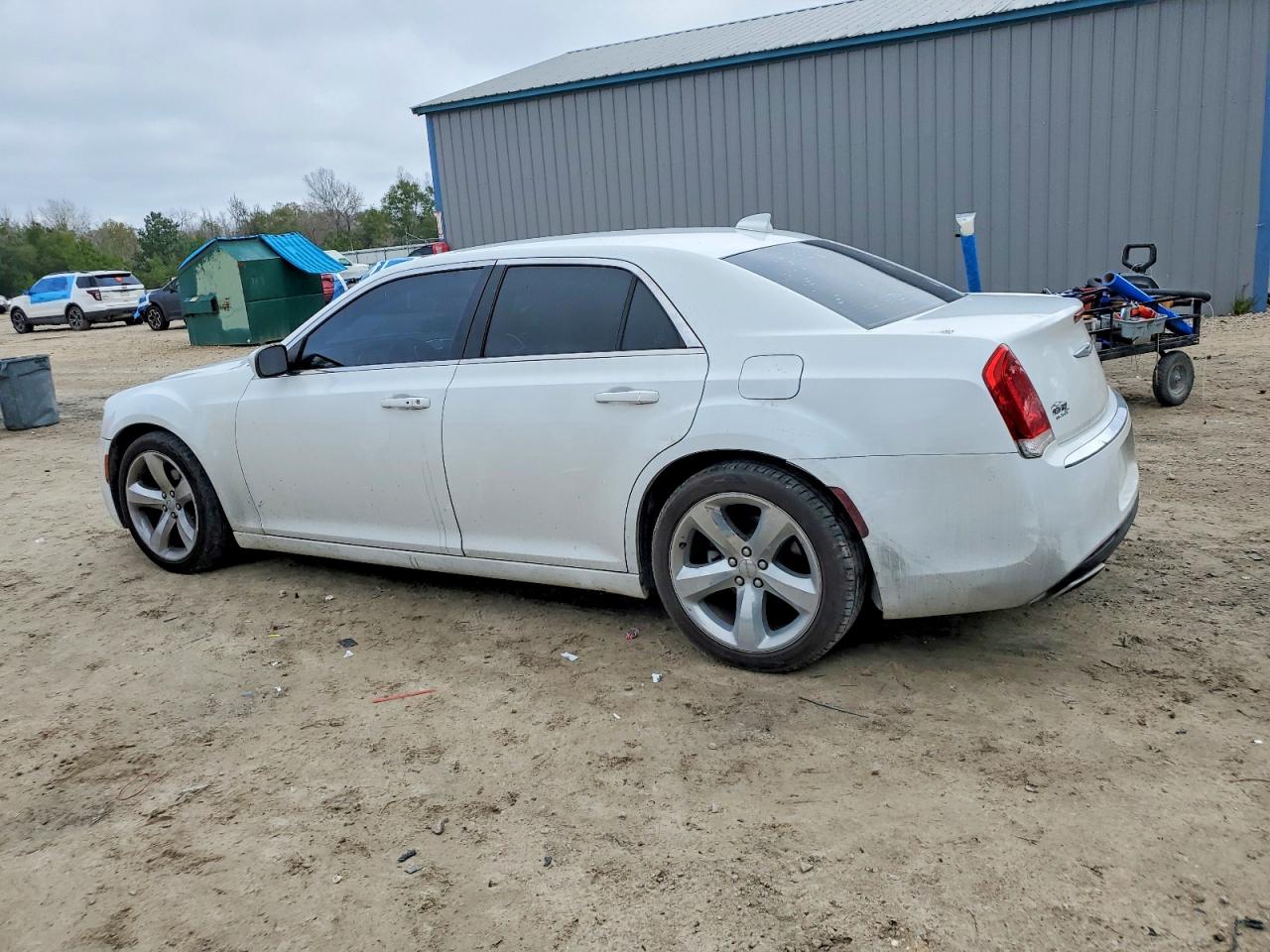 2015 CHRYSLER 300 LIMITED photo 3