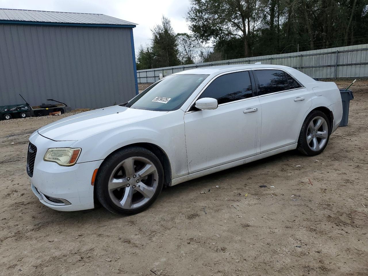 2015 CHRYSLER 300 LIMITED photo 2