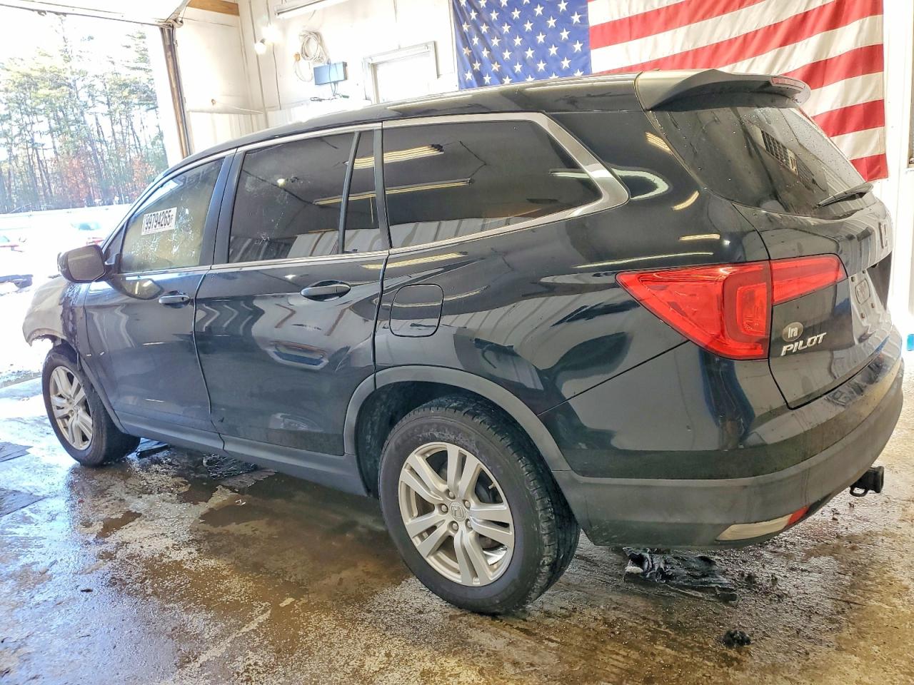 2016 HONDA PILOT LX photo 2