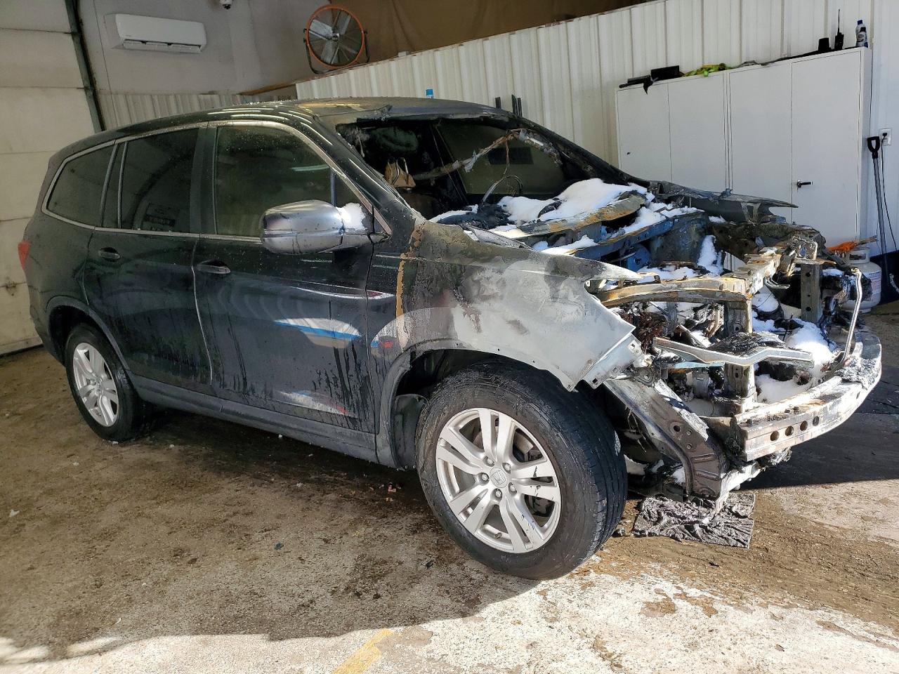 2016 HONDA PILOT LX photo 4