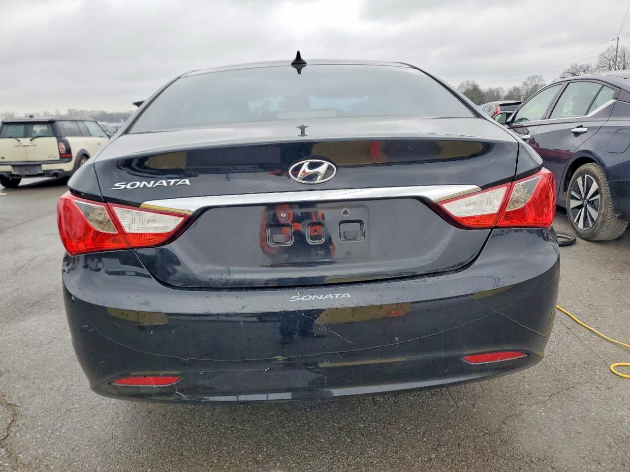 2013 HYUNDAI SONATA GLS photo 6