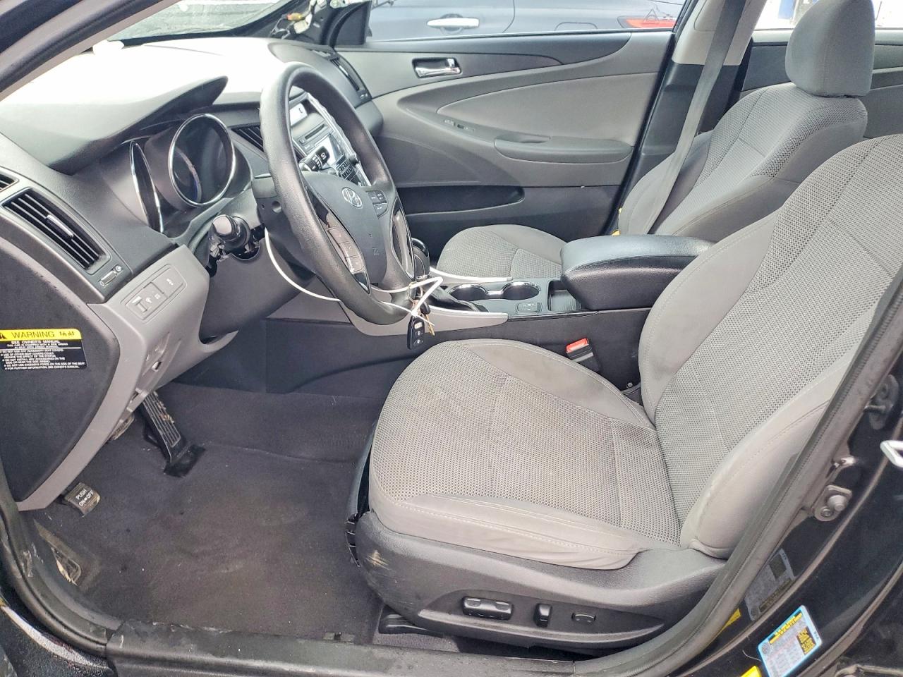 2013 HYUNDAI SONATA GLS photo 7