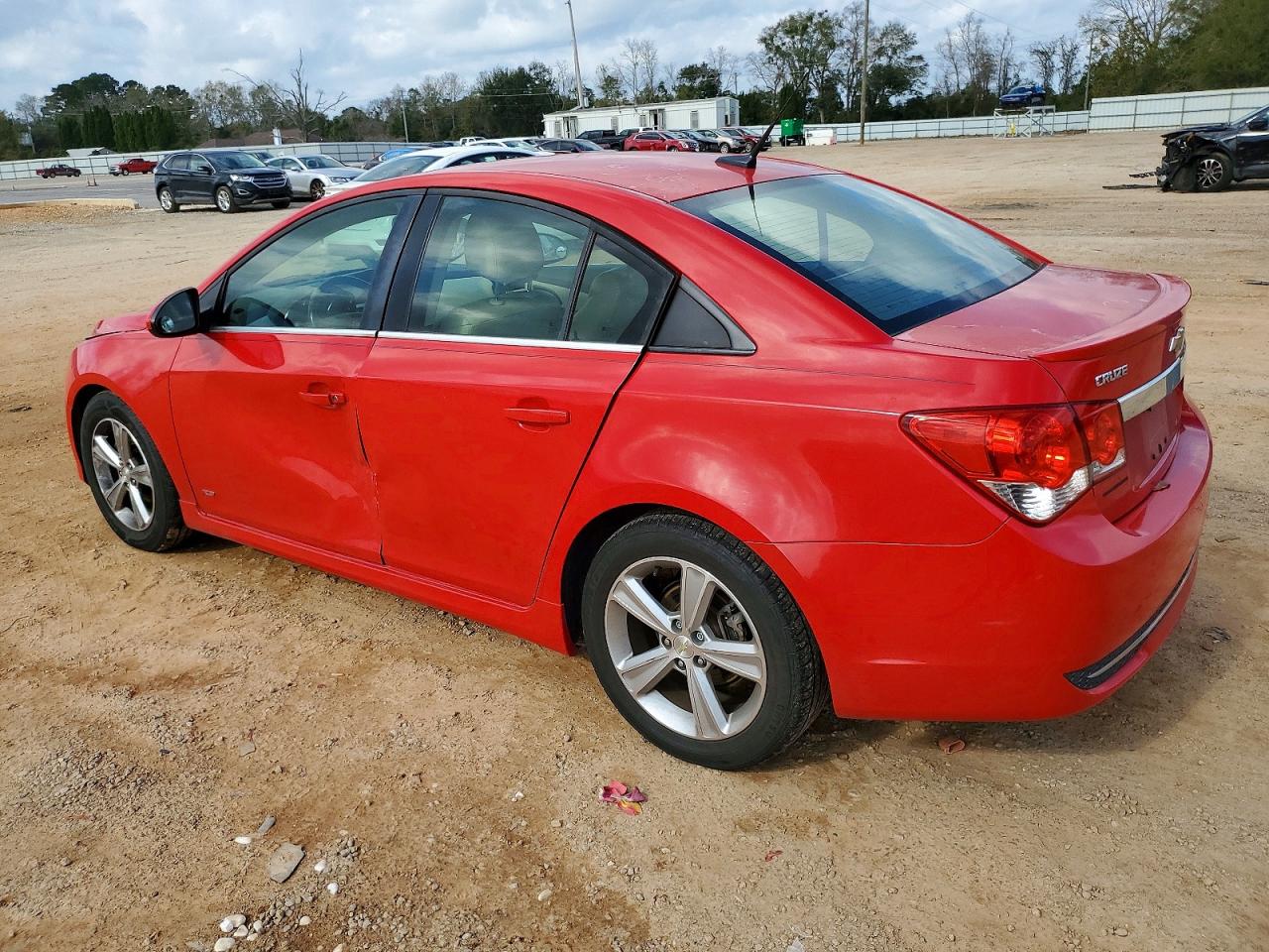 2014 CHEVROLET CRUZE LT photo 2
