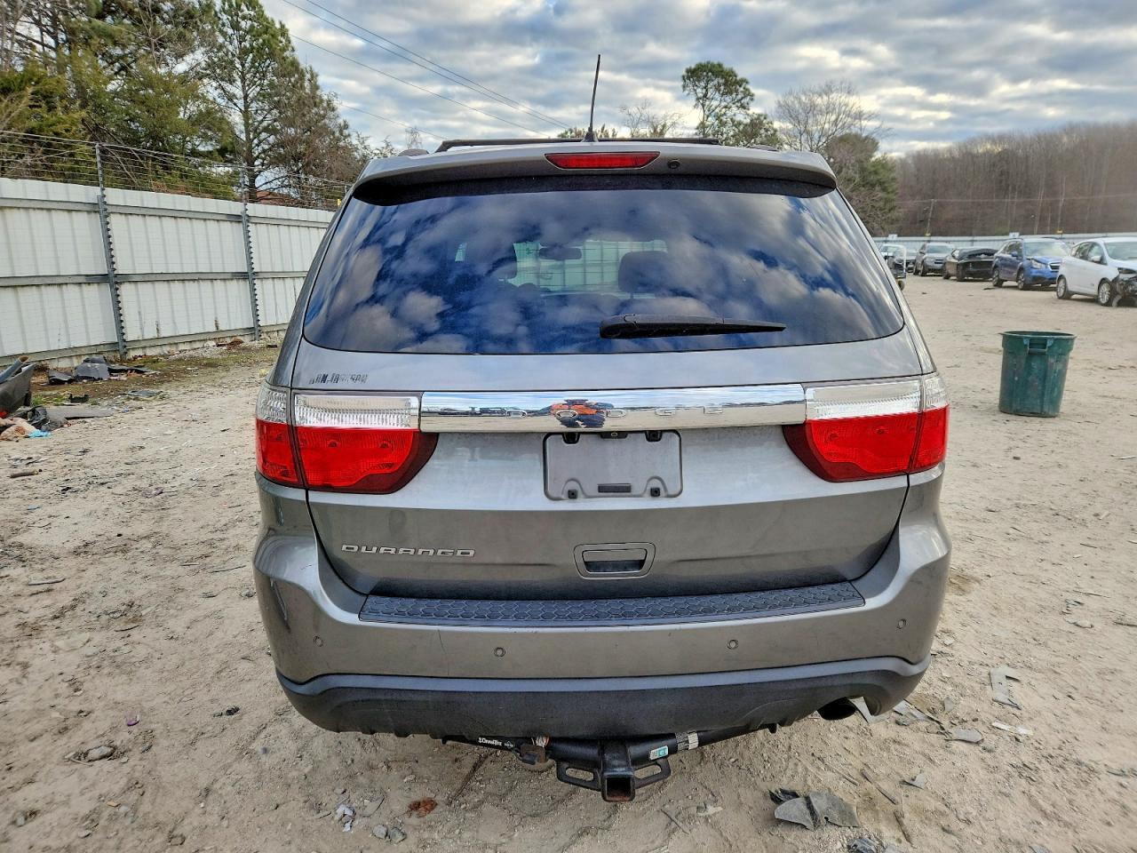 2013 DODGE DURANGO SXT photo 6