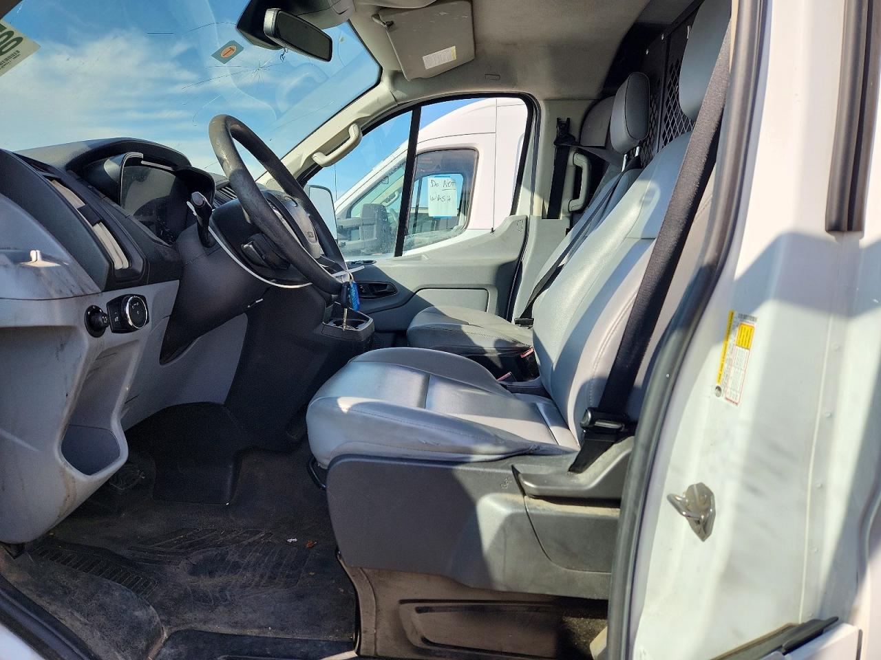 2017 FORD TRANSIT T-150 photo 7