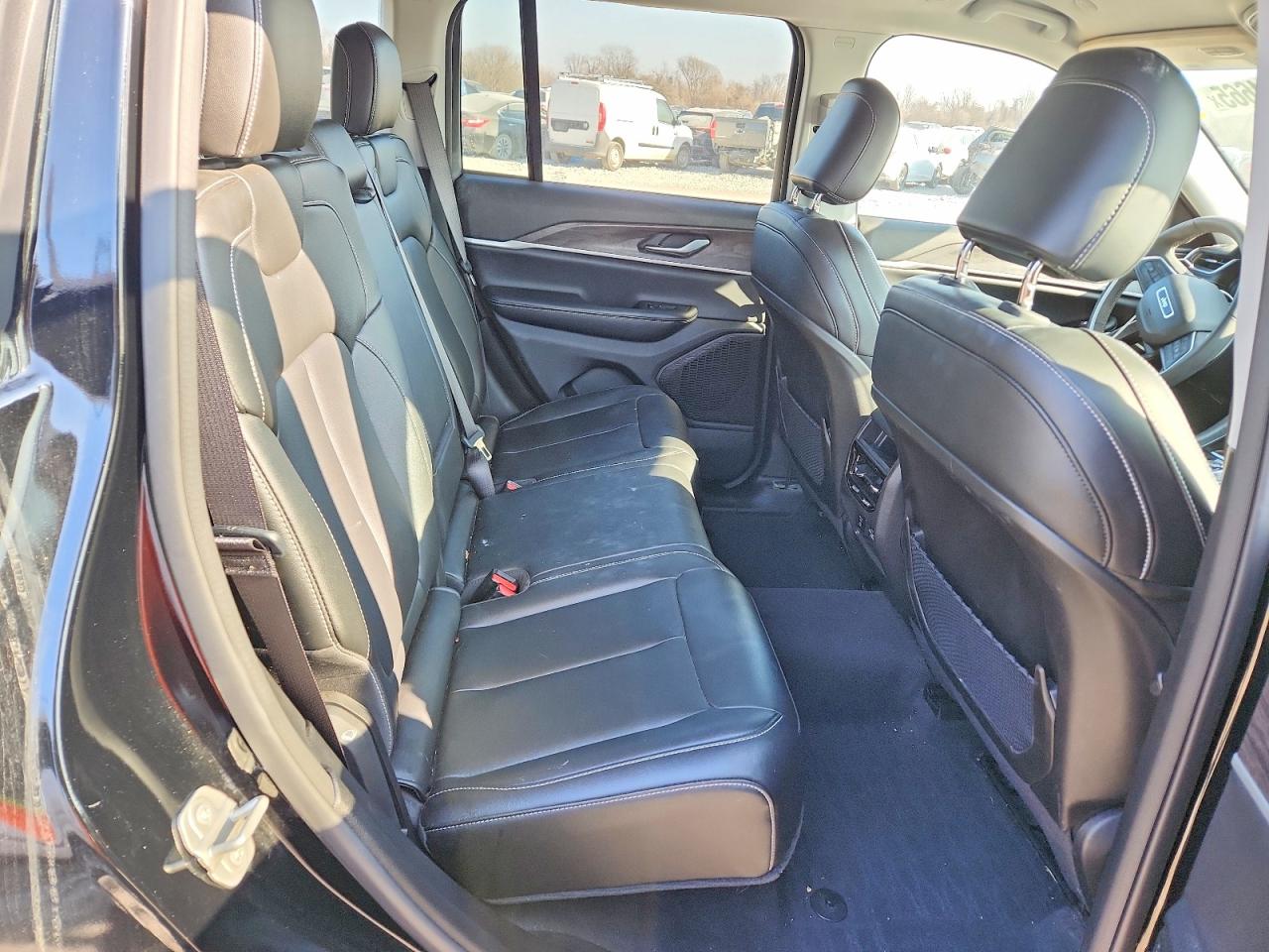 2024 JEEP GRAND CHEROKEE LIMITED photo 11