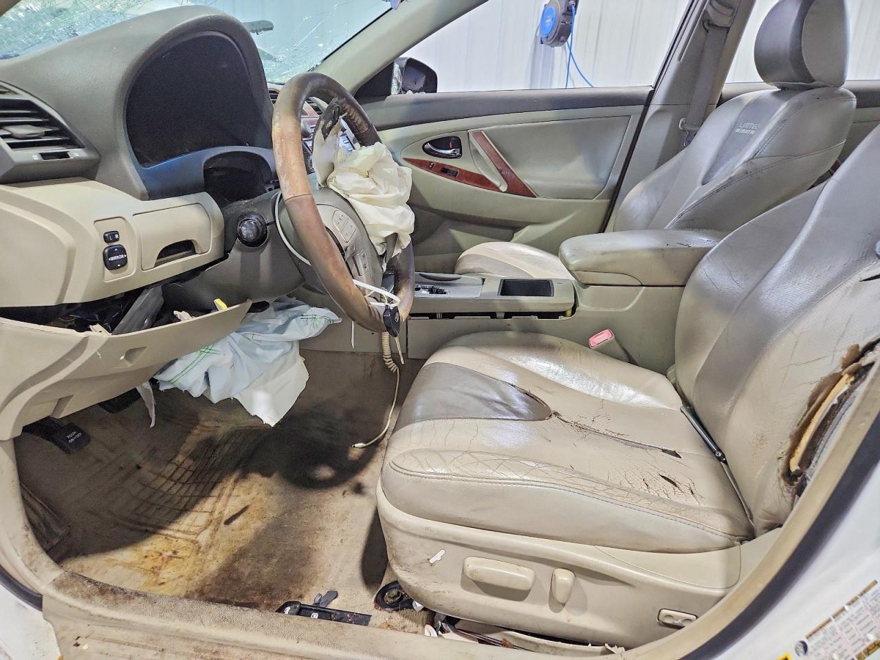 2007 TOYOTA CAMRY LE photo 7