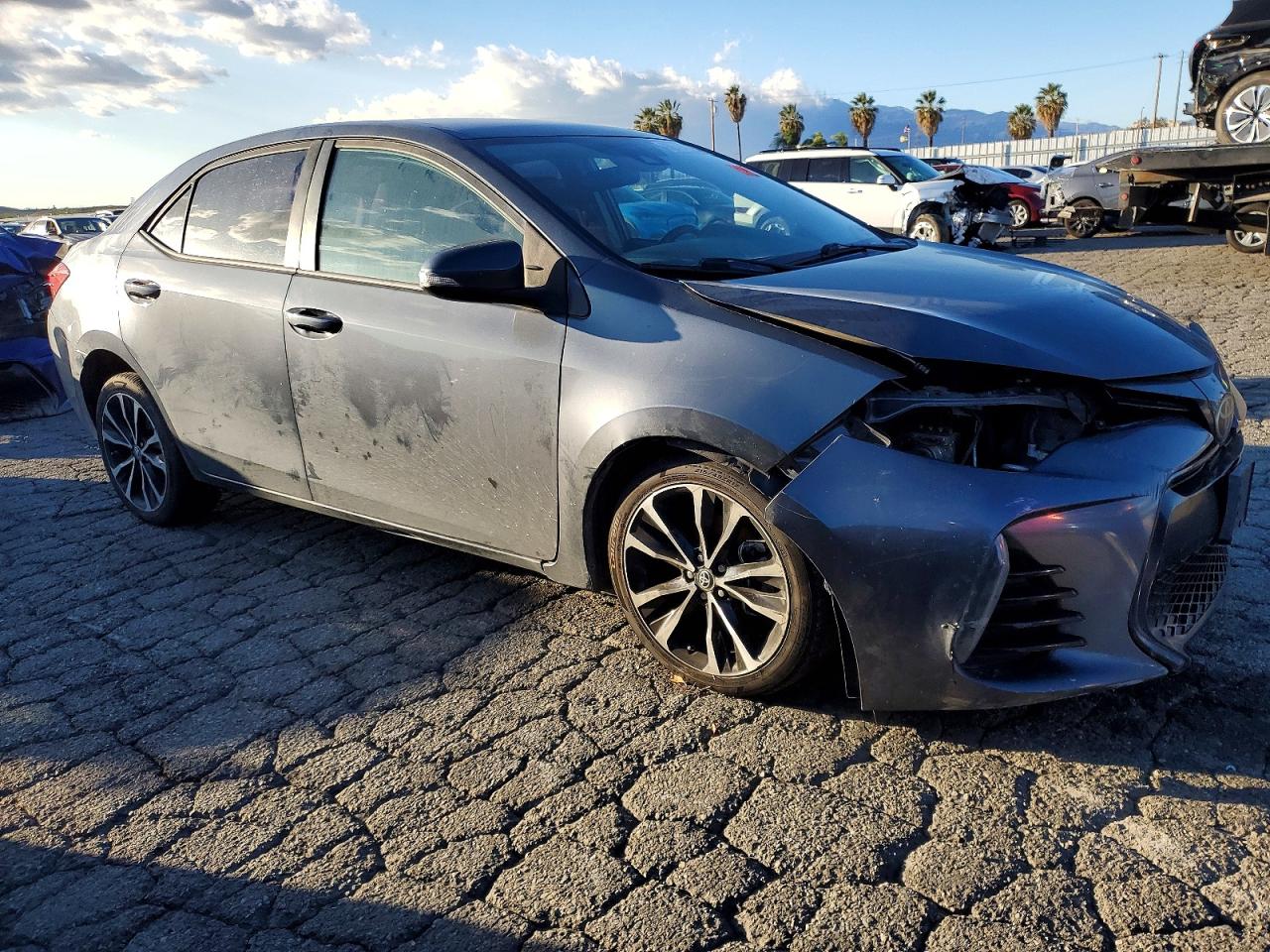 2017 TOYOTA COROLLA L photo 4
