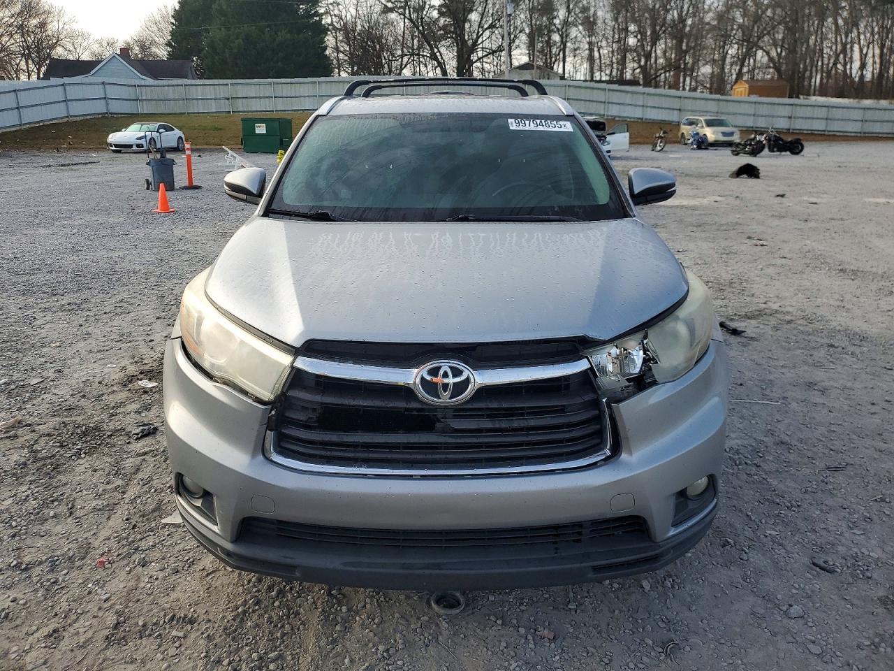 2016 TOYOTA HIGHLANDER XLE photo 5