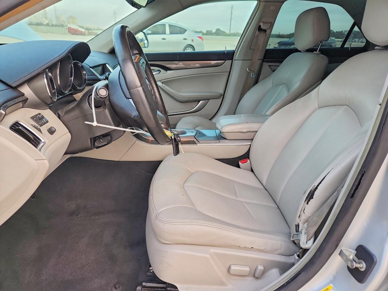 2009 CADILLAC CTS photo 13