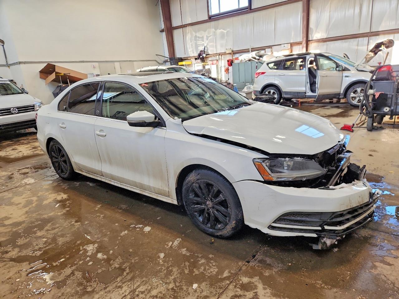 2017 VOLKSWAGEN JETTA SE photo 4