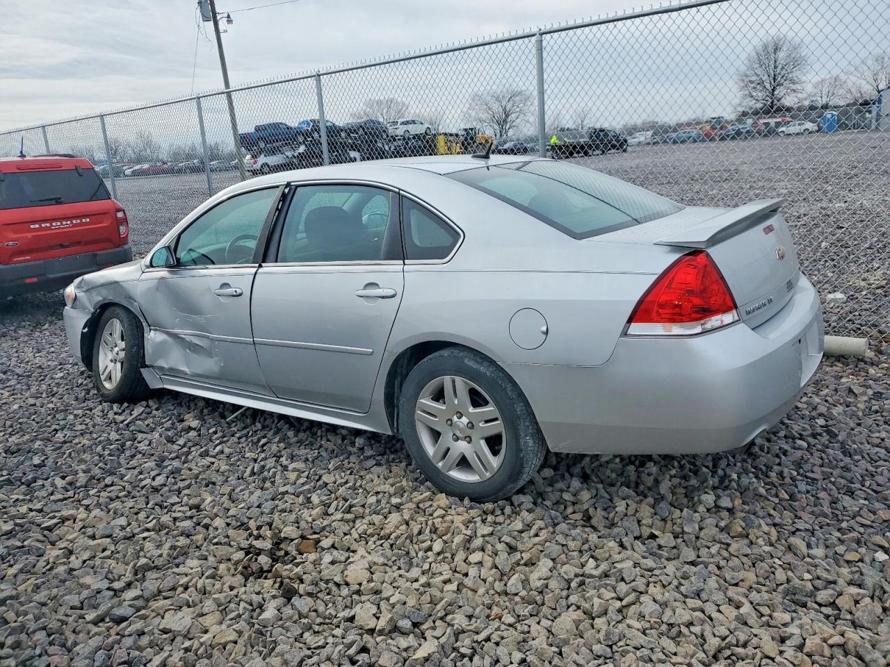 2013 CHEVROLET IMPALA LT photo 2