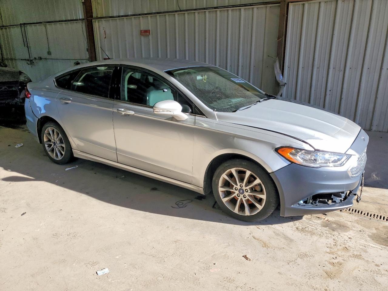 2017 FORD FUSION SE photo 4