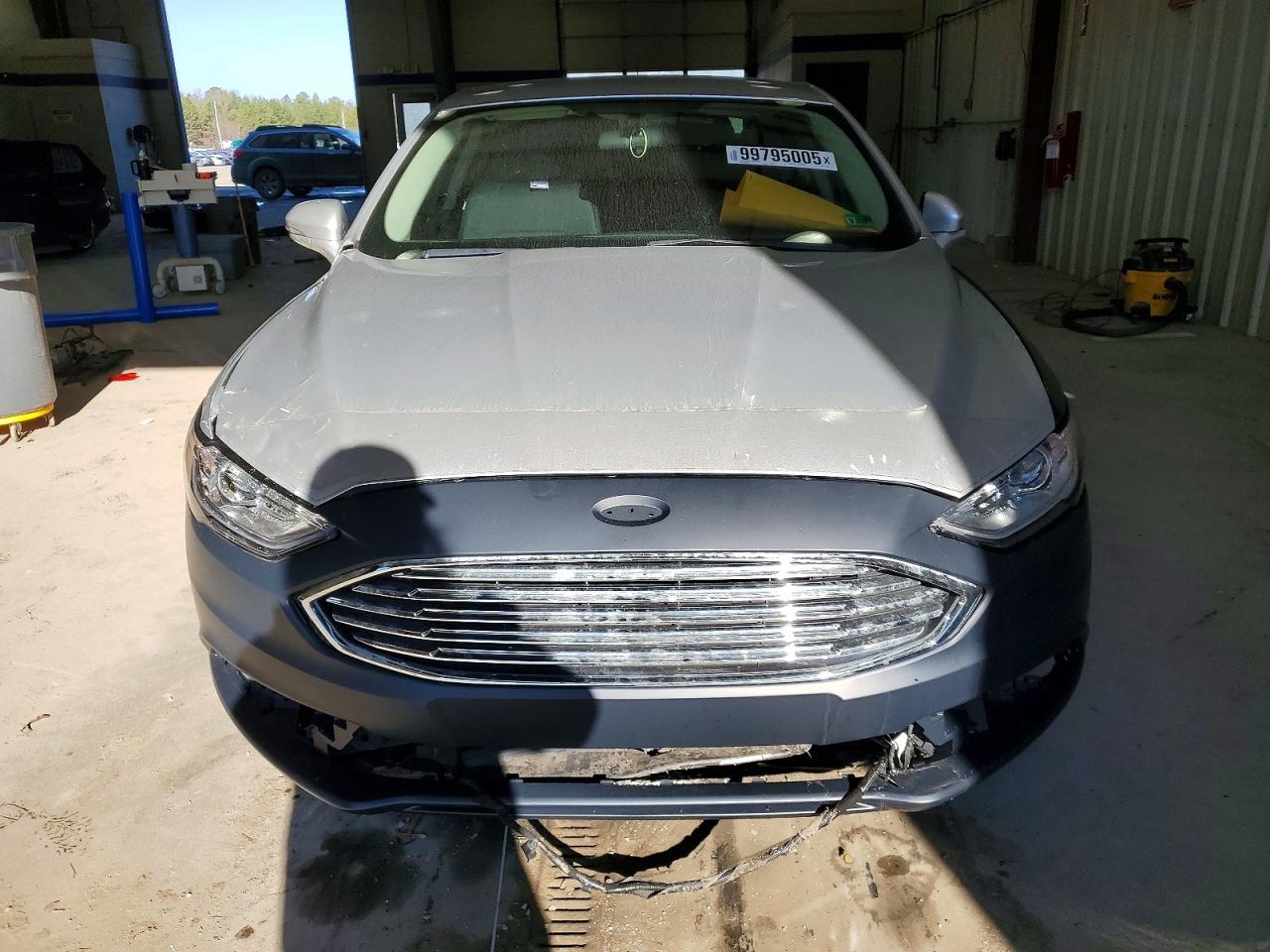 2017 FORD FUSION SE photo 5