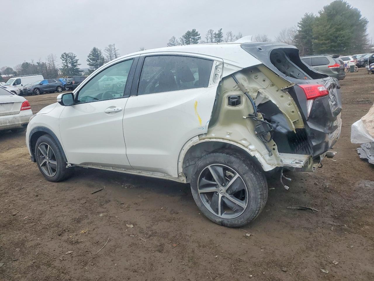 2021 HONDA HR-V EX photo 2