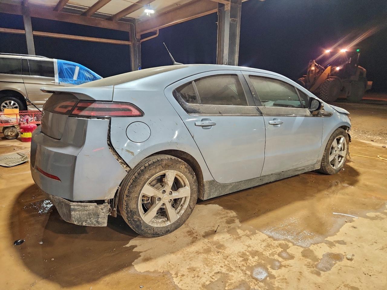 2013 CHEVROLET VOLT photo 3