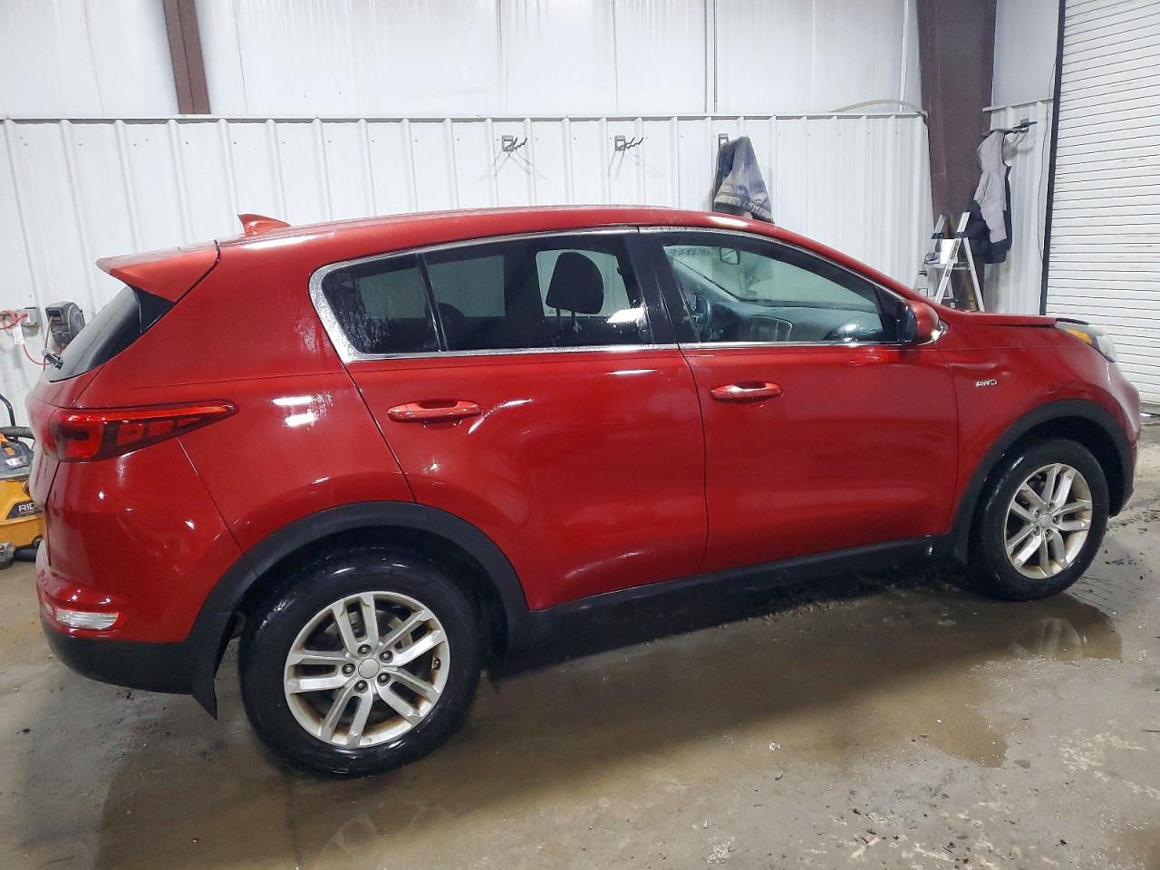 2018 KIA SPORTAGE LX photo 3