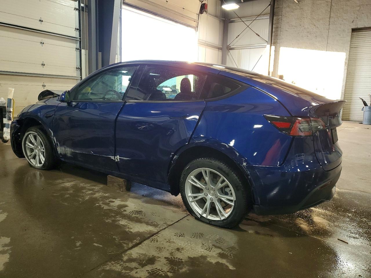 2021 TESLA MODEL Y photo 2