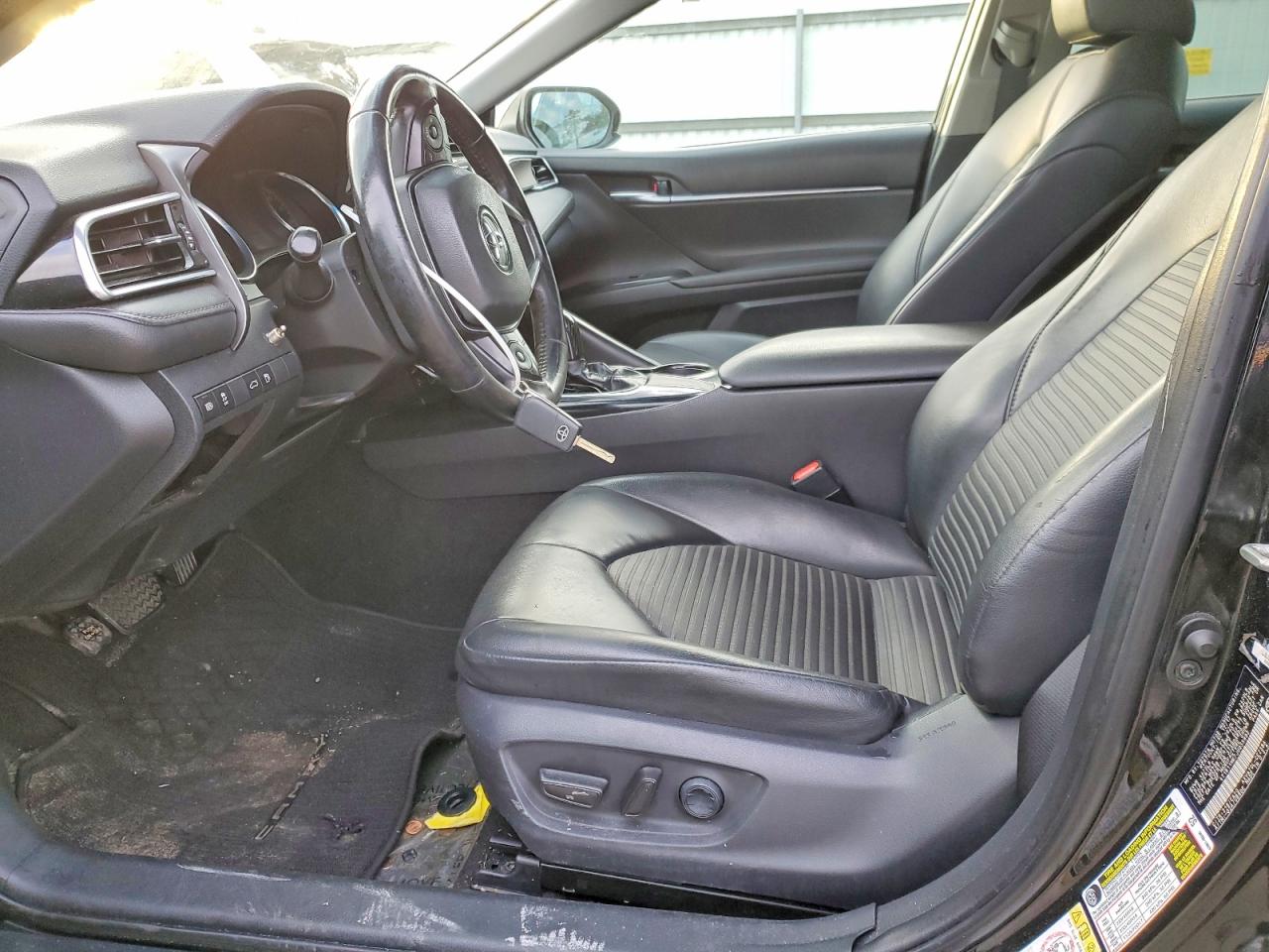 2018 TOYOTA CAMRY L photo 7