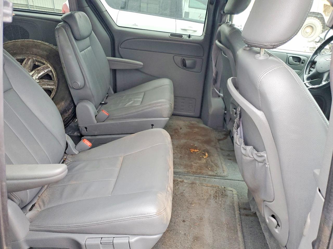 2005 CHRYSLER TOWN & COUNTRY TOURING photo 11