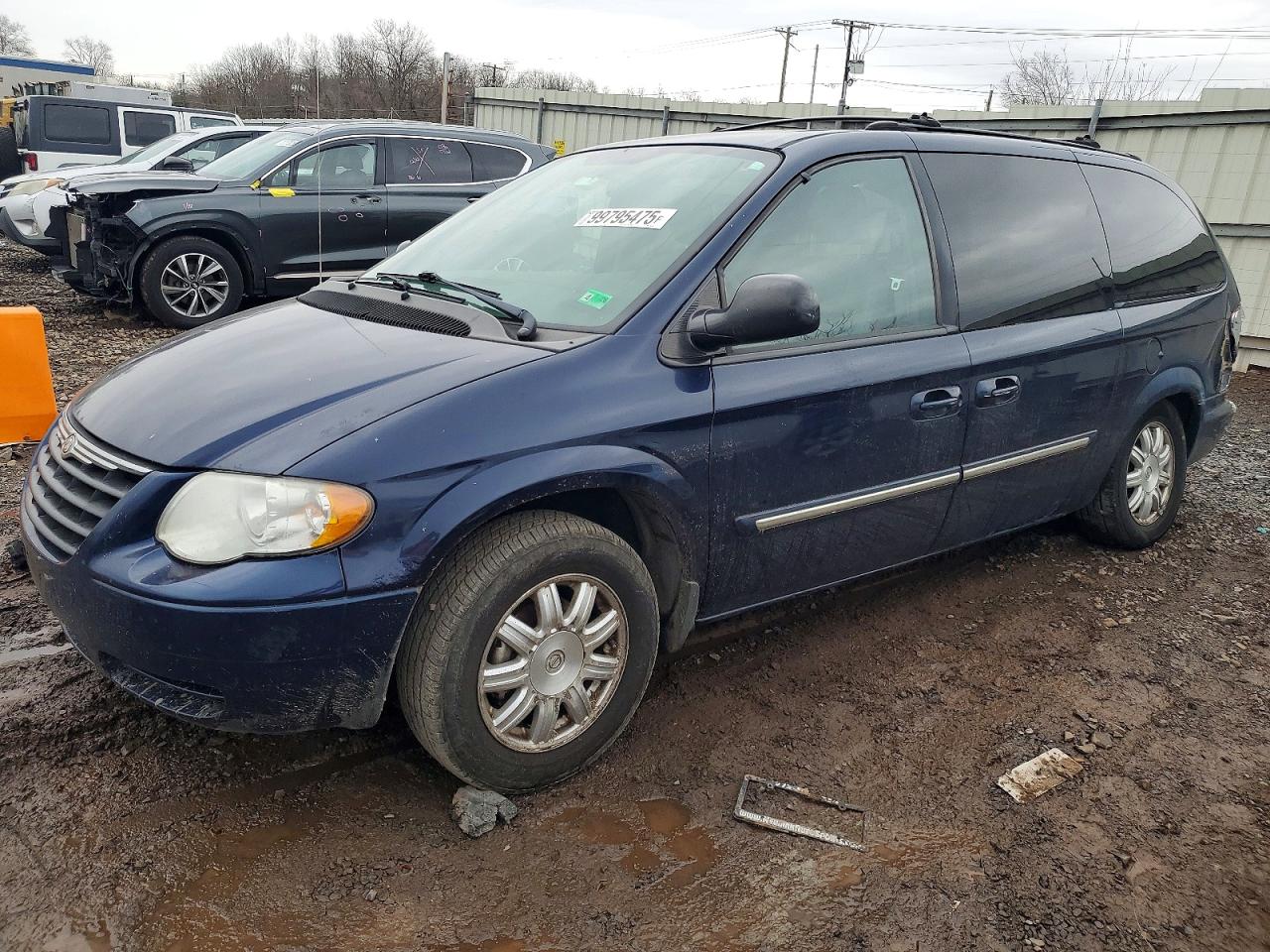 2005 CHRYSLER TOWN & COUNTRY