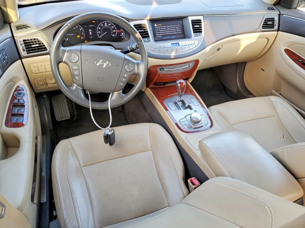 2012 HYUNDAI GENESIS 3.8L photo 8