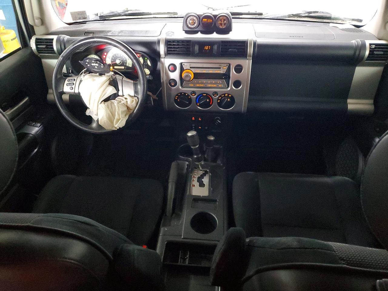 2007 TOYOTA FJ CRUISER photo 8