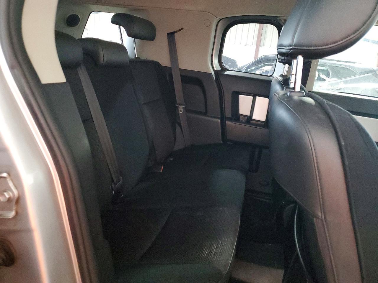 2007 TOYOTA FJ CRUISER photo 11