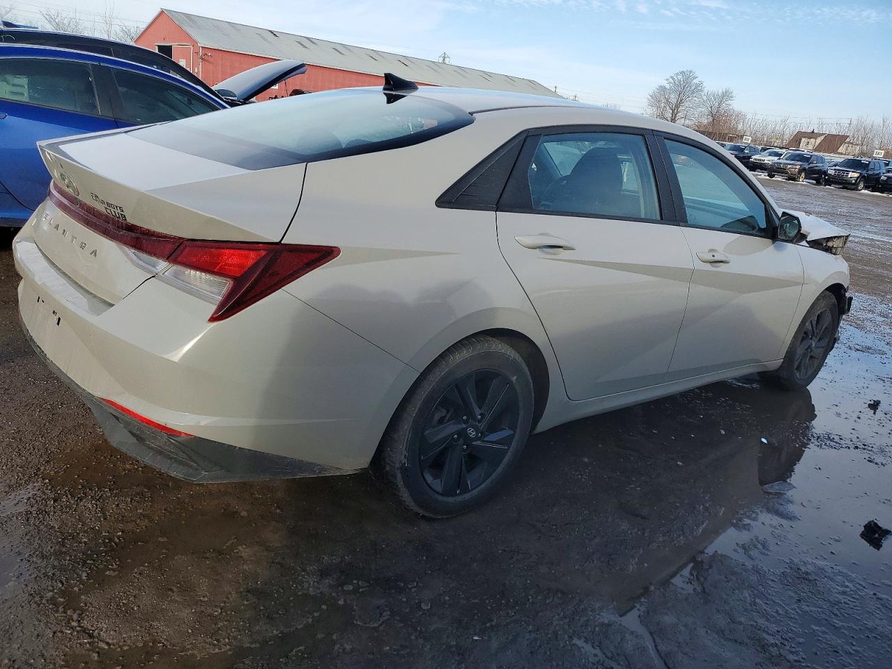 2022 HYUNDAI ELANTRA SEL photo 3