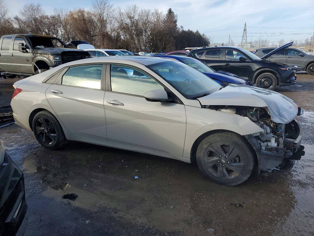 2022 HYUNDAI ELANTRA SEL photo 4