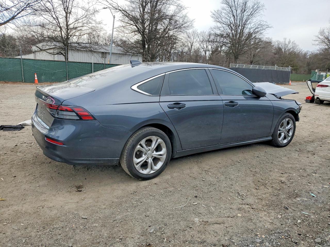 2024 HONDA ACCORD LX photo 3
