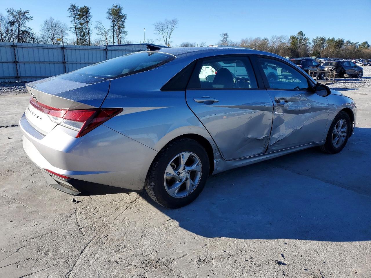 2023 HYUNDAI ELANTRA SE photo 3
