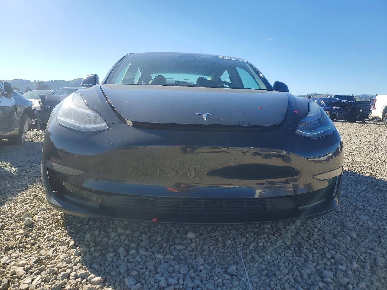 2018 TESLA MODEL 3 photo 5