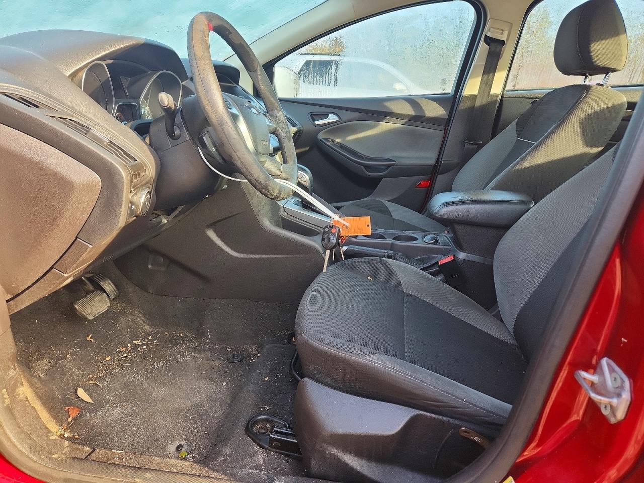 2014 FORD FOCUS SE photo 7