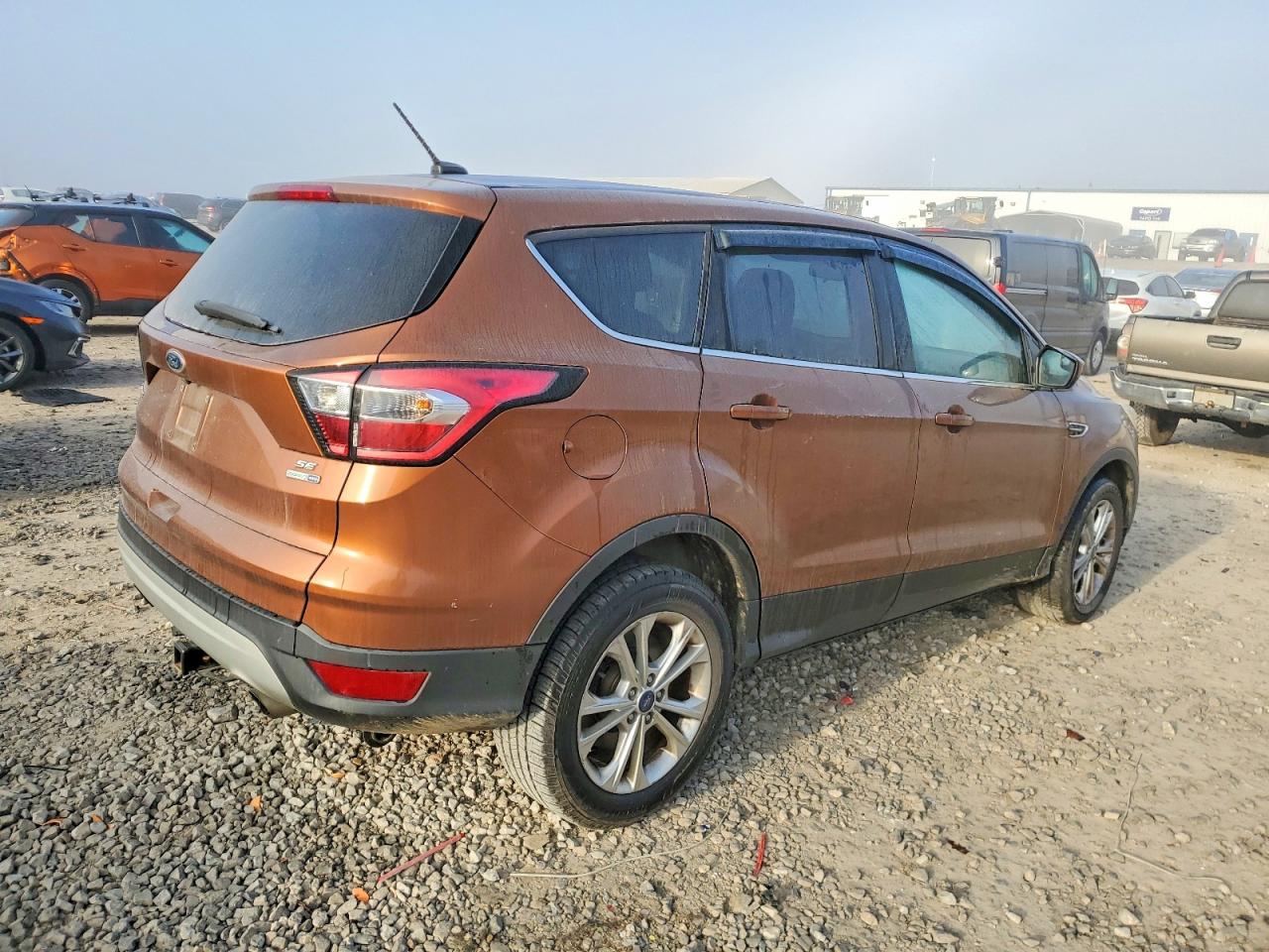 2017 FORD ESCAPE SE photo 3