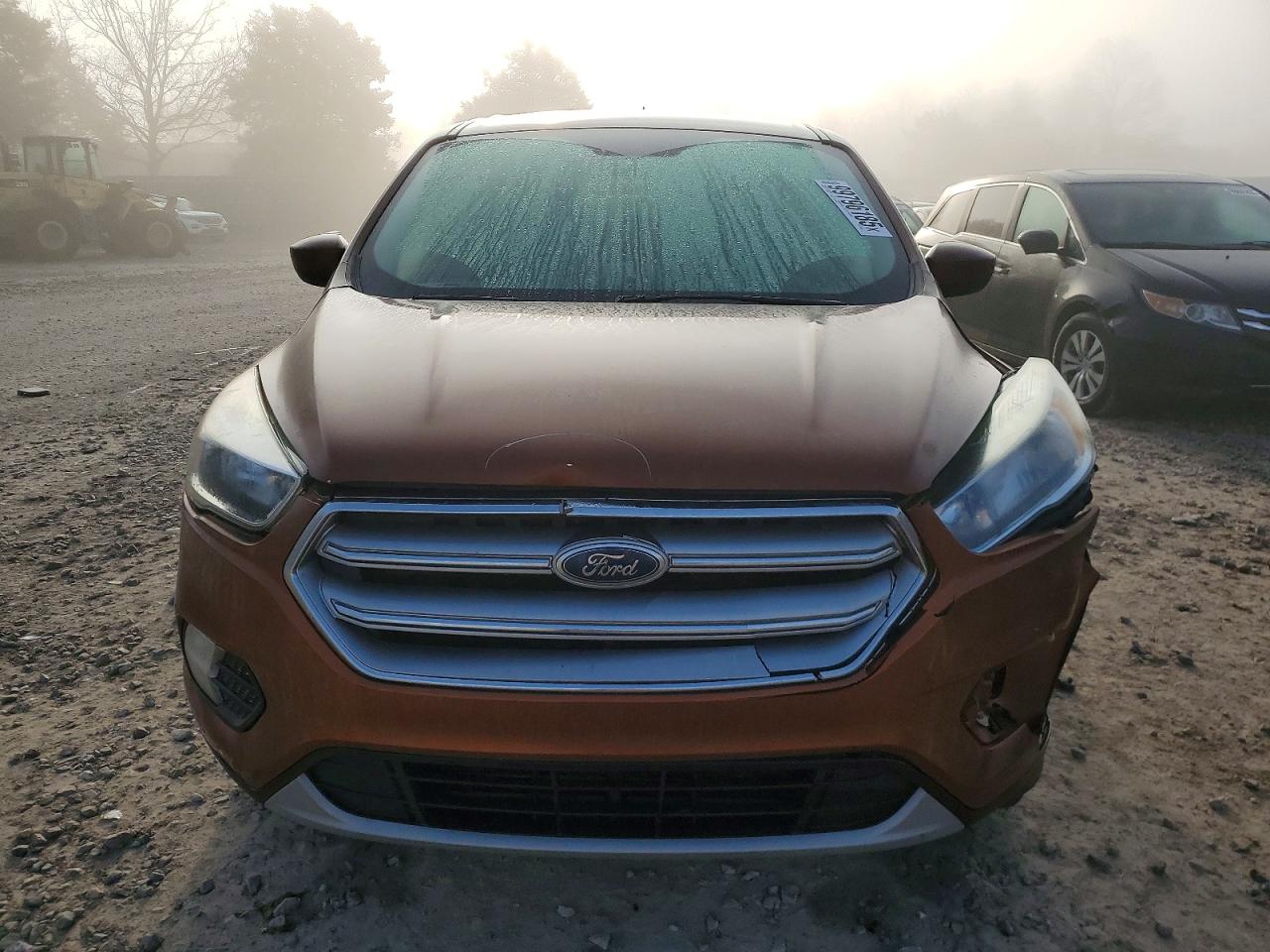 2017 FORD ESCAPE SE photo 5